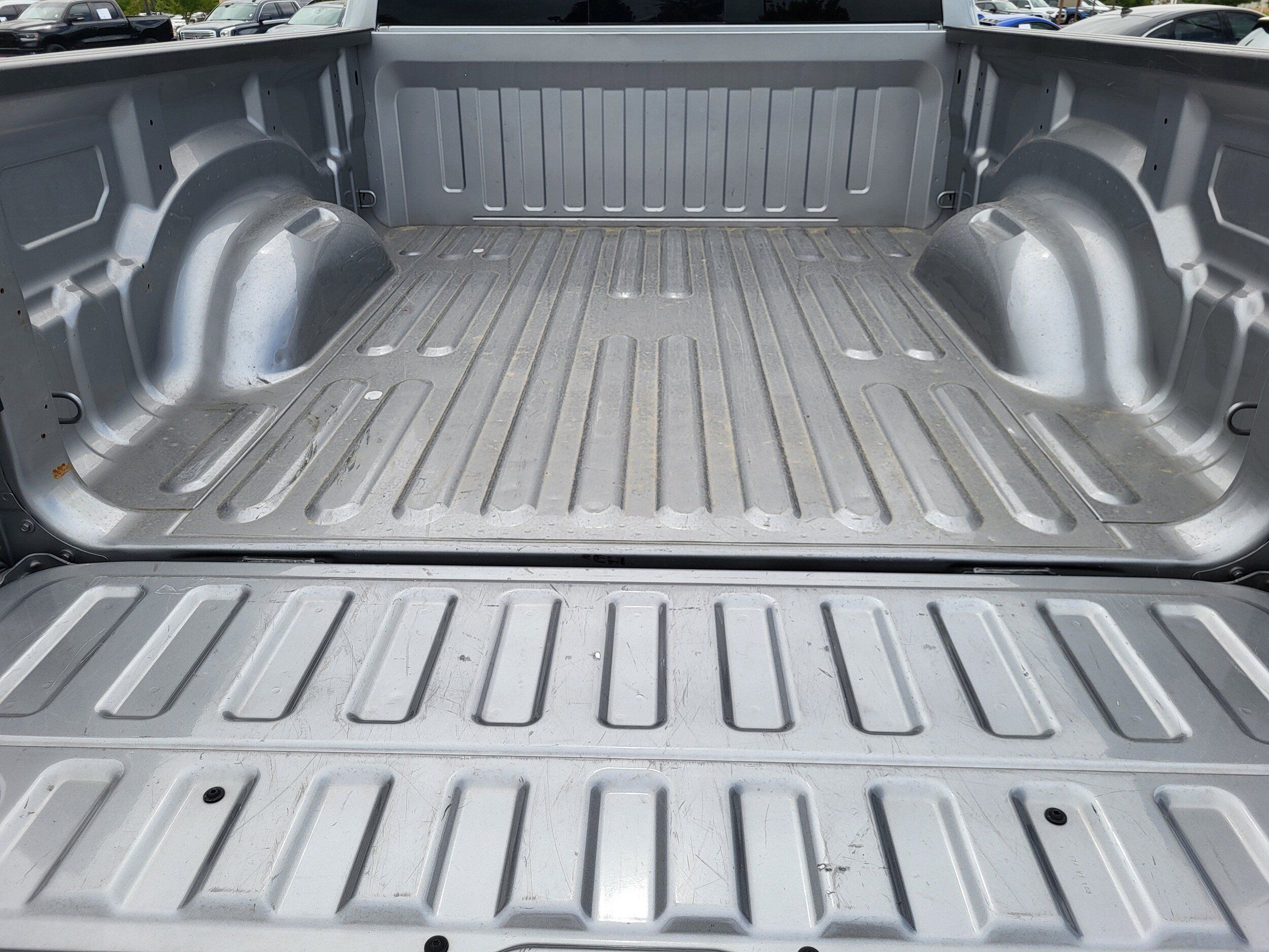 Used 2022 RAM 1500 Big Horn w/ Night Edition AWD/4WD image 16