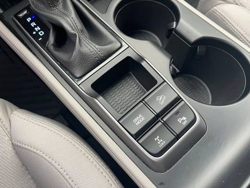 Used 2018 Hyundai Tucson Value AWD/4WD image 16