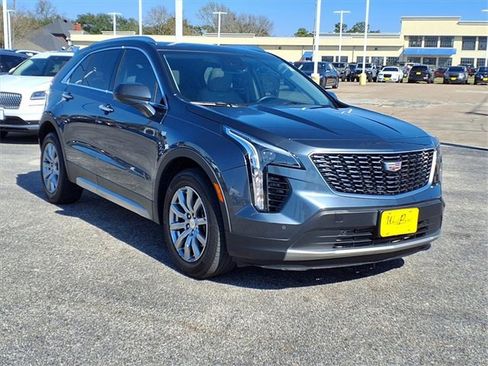 Used 2019 Cadillac XT4 Premium Luxury w/ Cold Weather Package image 22
