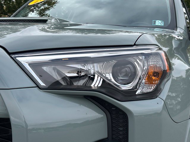 Used 2023 Toyota 4Runner TRD Off-Road Premium w/ Off Road Premium Plus Package AWD/4WD image 10