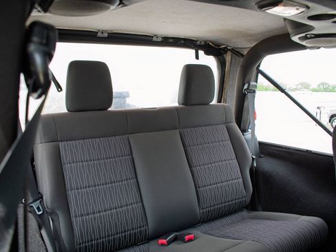 Used 2012 Jeep Wrangler Sport AWD/4WD image 36