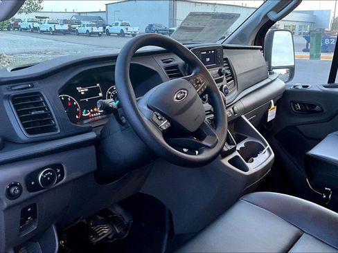 New 2025 Ford Transit 250 Low Roof RWD image 6
