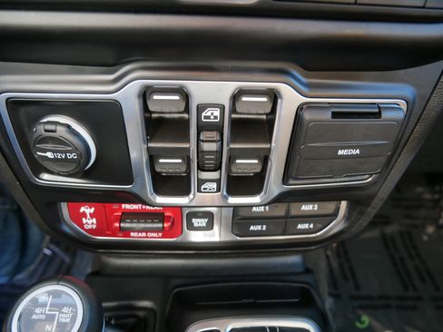 Used 2023 Jeep Wrangler Rubicon w/ Safety Group image 34