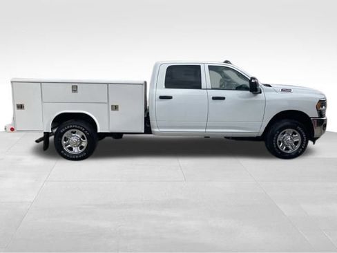 New 2024 RAM 2500 Tradesman w/ Chrome Appearance Group image 10