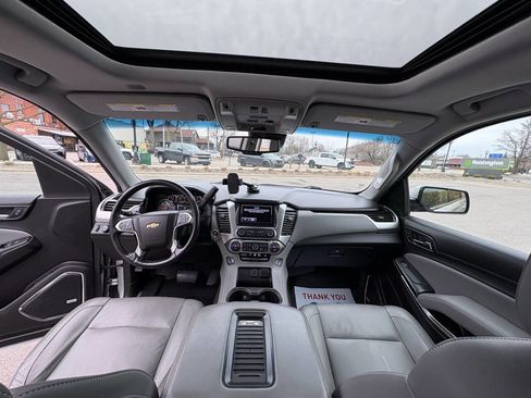 Used 2016 Chevrolet Suburban LT image 19