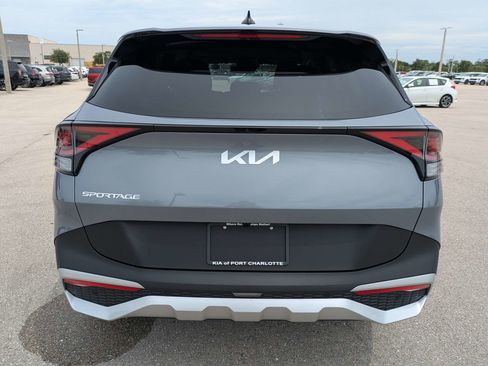 Used 2025 Kia Sportage EX FWD image 6