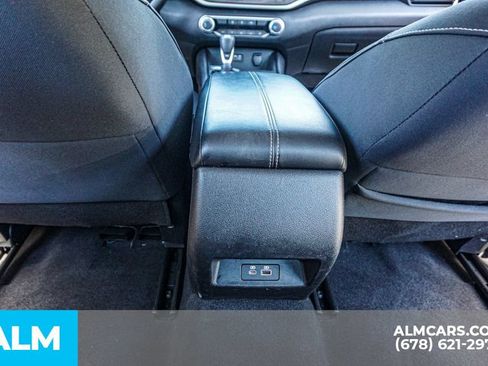 Used 2025 Nissan Altima 2.5 SV FWD image 30