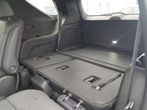 New 2026 Chevrolet Traverse LT w/ Midnight/Sport Edition image 23