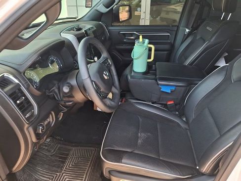 Used 2025 RAM 1500 Laramie image 12