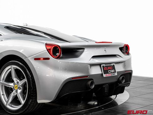 Used 2016 Ferrari 488 GTB image 17