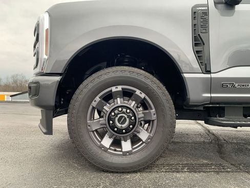 Used 2024 Ford F250 Lariat w/ Sport Appearance Package image 17