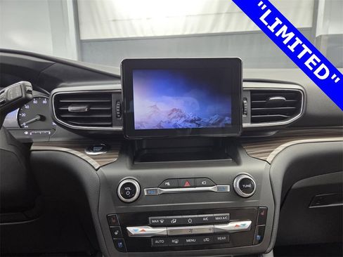 Used 2020 Ford Explorer Limited w/ Class III Trailer Tow Package image 34