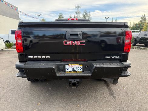 Used 2019 GMC Sierra 3500 Denali w/ Duramax Plus Package image 10