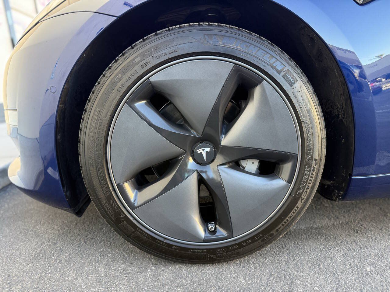 Used 2018 Tesla Model 3 Long Range AWD/4WD image 33
