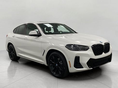 Used 2025 BMW X4 xDrive30i w/ Premium Package AWD/4WD image 1