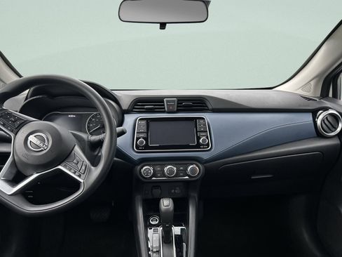 Used 2025 Nissan Versa SV FWD image 17