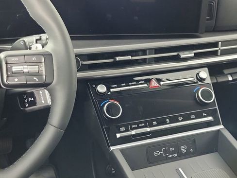 Certified 2025 Hyundai Santa Fe XRT AWD/4WD image 18