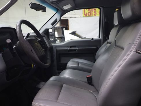Used 2015 Ford F250 XL w/ Power Equipment Group AWD/4WD image 16