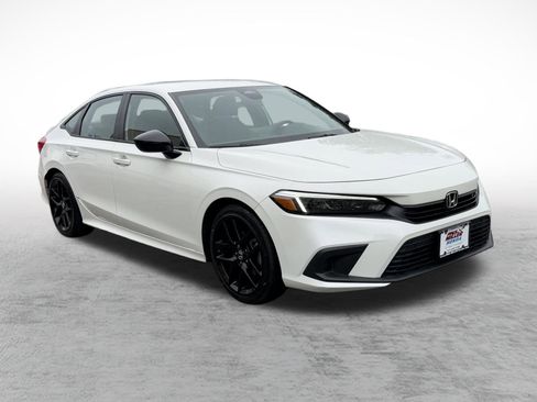 Used 2024 Honda Civic Sport image 3