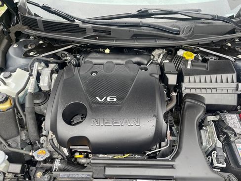 Certified 2023 Nissan Maxima SR w/ Sport Mat Group FWD image 29