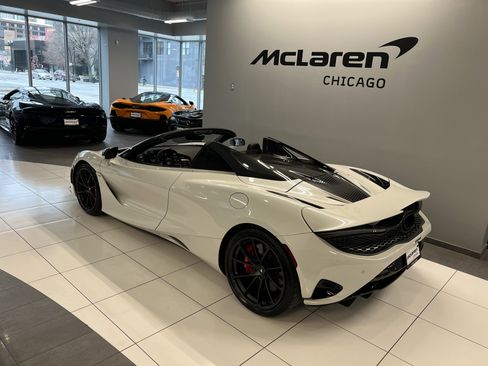 Used 2024 McLaren 750S Spider image 7