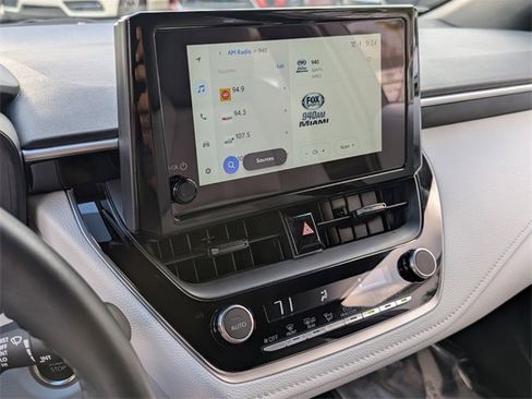 Used 2025 Toyota Corolla SE image 20