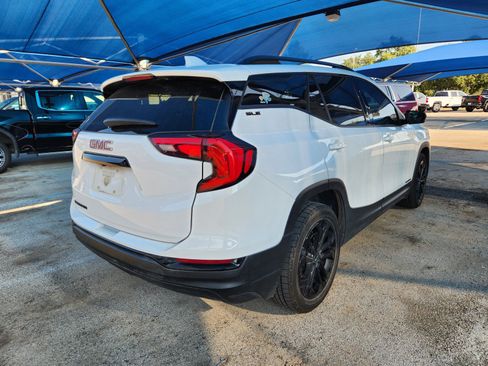 Used 2021 GMC Terrain SLE w/ Elevation Edition FWD image 4