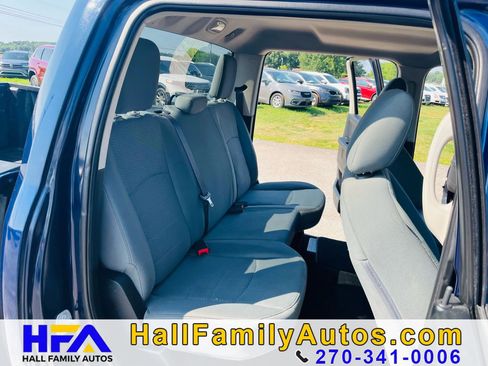 Used 2017 RAM 1500 Express AWD/4WD image 19