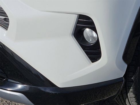 Certified 2020 Toyota RAV4 XSE image 11