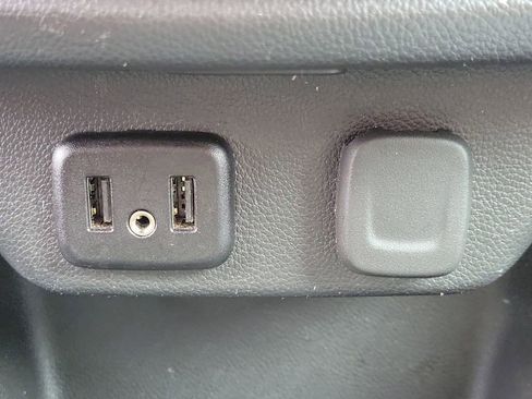 Used 2022 Chevrolet Traverse LT AWD/4WD image 31