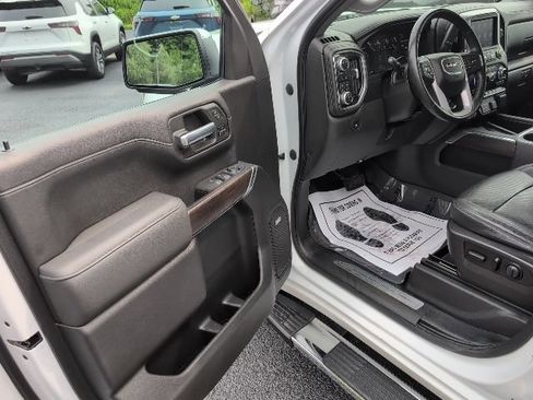Used 2021 GMC Sierra 1500 SLT w/ SLT Premium Plus Package AWD/4WD image 12
