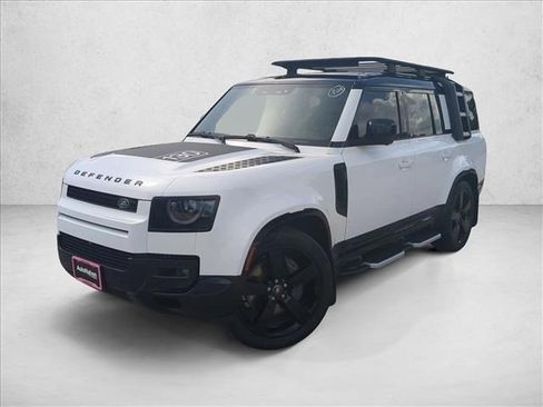 Used 2024 Land Rover Defender 130 X-Dynamic SE AWD/4WD image 1