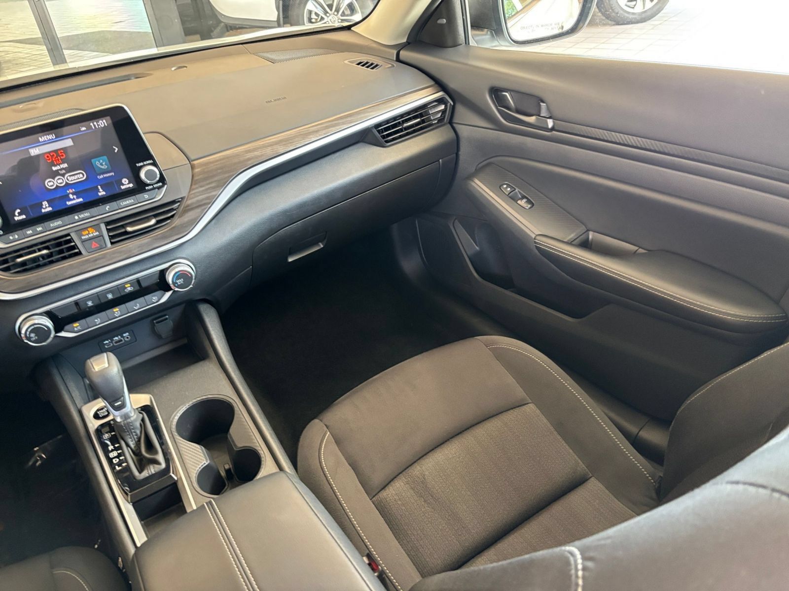 Used 2026 Nissan Altima 2.5 SV FWD image 34