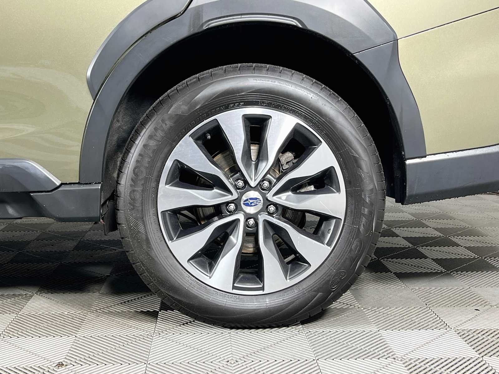 Used 2025 Subaru Outback Limited AWD/4WD image 33