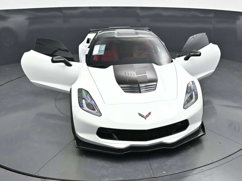 Used 2019 Chevrolet Corvette Z06 RWD image 34