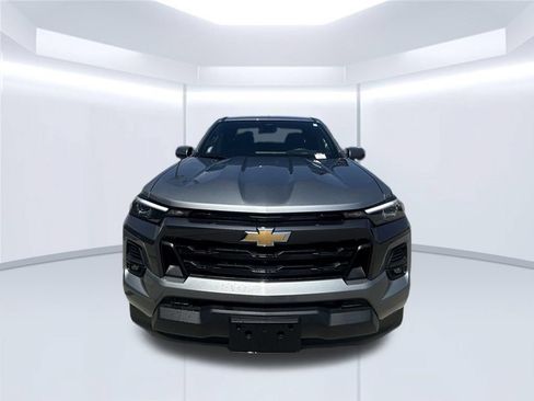 Used 2024 Chevrolet Colorado LT w/ LT Convenience Package III RWD image 5