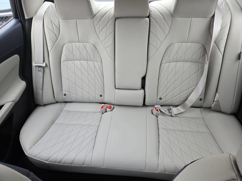 New 2026 Nissan Sentra SR FWD image 37