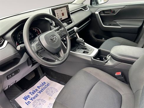 Used 2023 Toyota RAV4 LE image 10