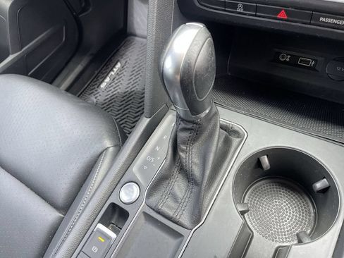 Used 2019 Volkswagen Atlas SE FWD image 26
