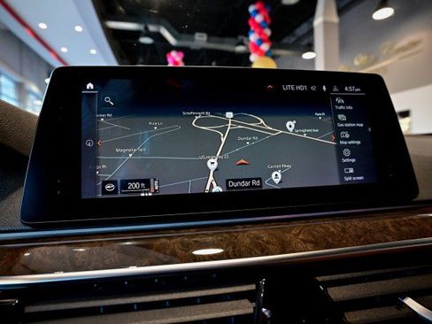 Used 2020 BMW 530i w/ Convenience Package image 36