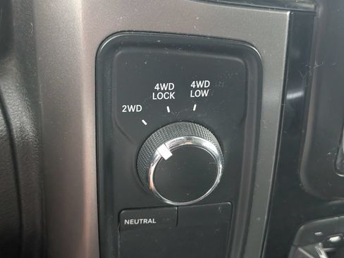 Used 2018 RAM 2500 Laramie w/ Sport Appearance Group AWD/4WD image 15