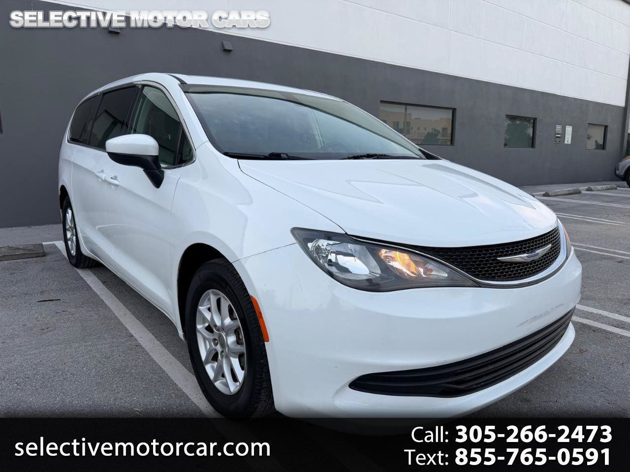 Used 2018 Chrysler Pacifica LX FWD image 1