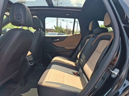 Certified 2025 Chevrolet Equinox ACTIV w/ Safety and Technology Package AWD/4WD image 10