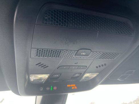 Used 2024 Cadillac XT6 Premium Luxury image 17