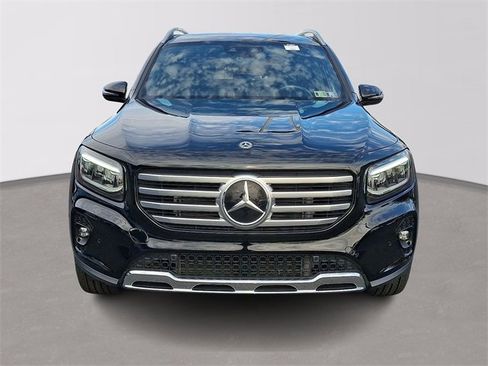 Certified 2024 Mercedes-Benz GLB 250 4MATIC w/ Driver Assistance Package image 2