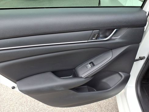 Used 2019 Honda Accord Sport image 21