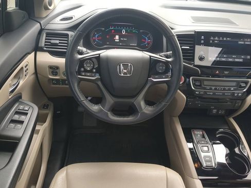 Used 2021 Honda Pilot Touring image 14