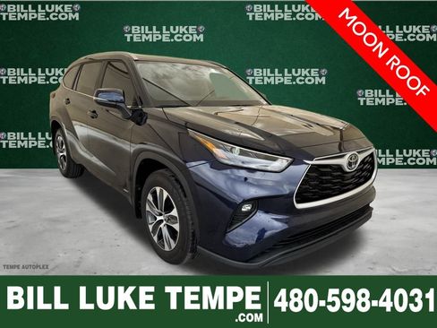 Used 2025 Toyota Highlander XLE image 1