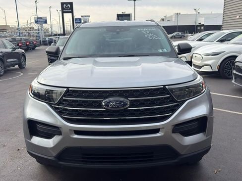 Used 2023 Ford Explorer XLT image 7
