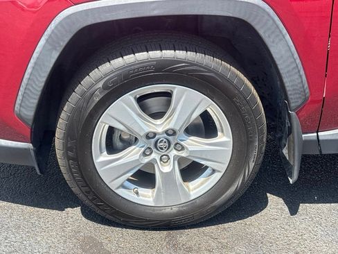 Used 2019 Toyota RAV4 XLE w/ Convenience Package AWD/4WD image 26